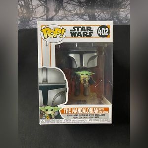 Funko Pop! Star Wars #402 The Mandalorian with the Child